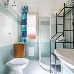 Domus Centro By Interhome Дом отдыха
