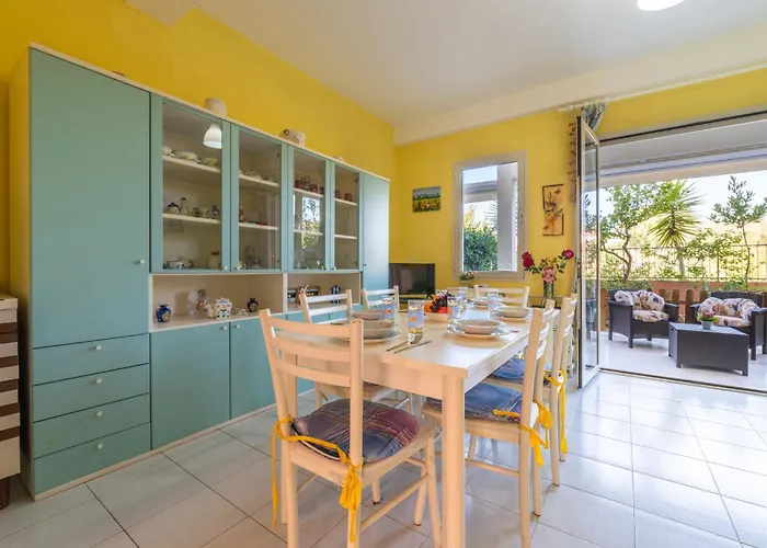 Holiday home Domus Centro By Interhome